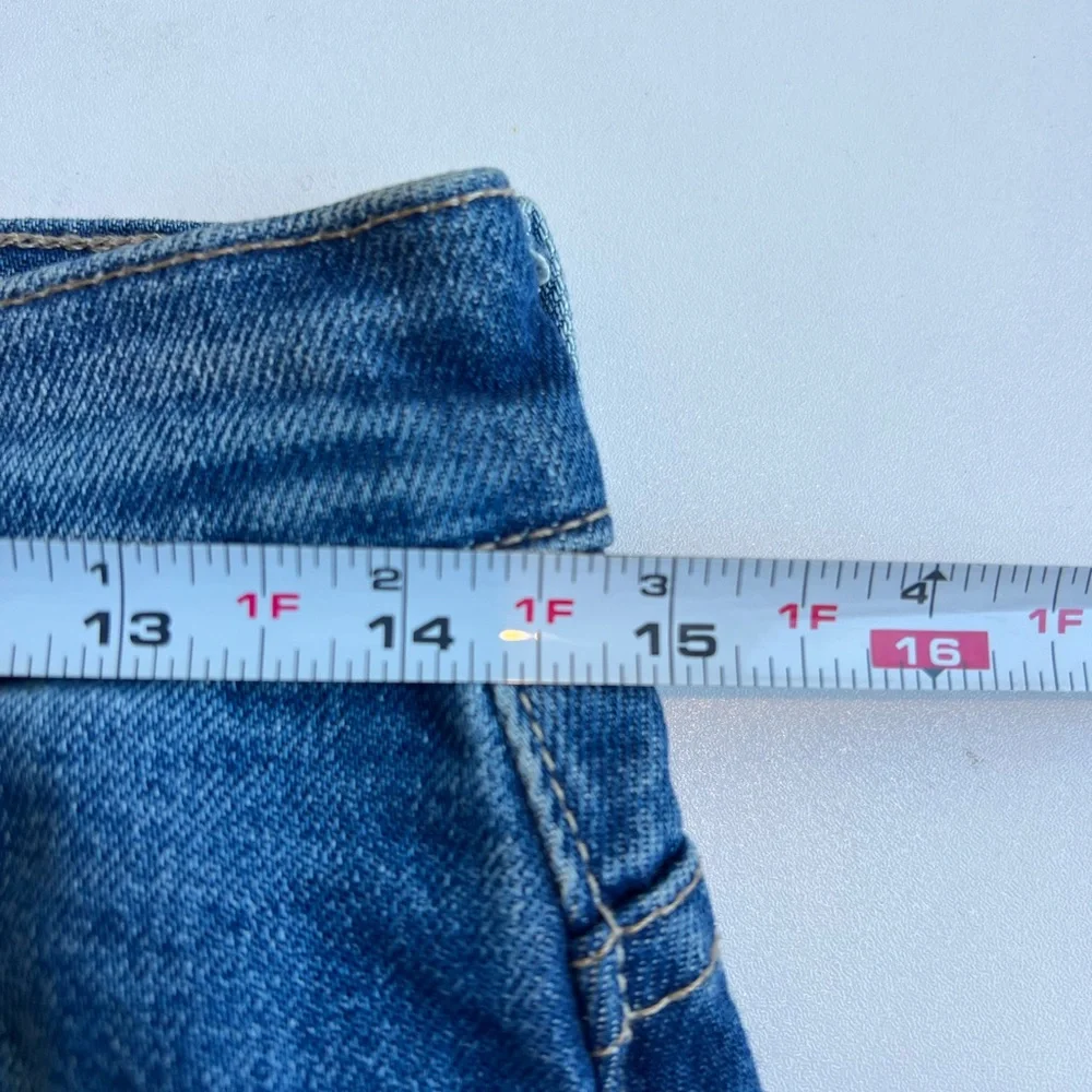 Mother The Swisher Sneak Fray Jeans Size 26 - Picture 13 of 16